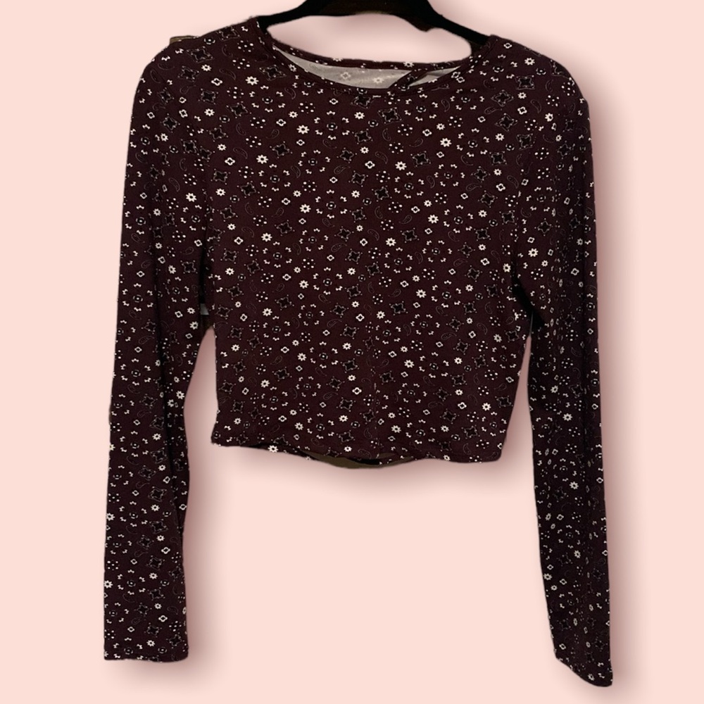 NEW•Neon Soul Burgandy LS crop top w/ladder back sz M